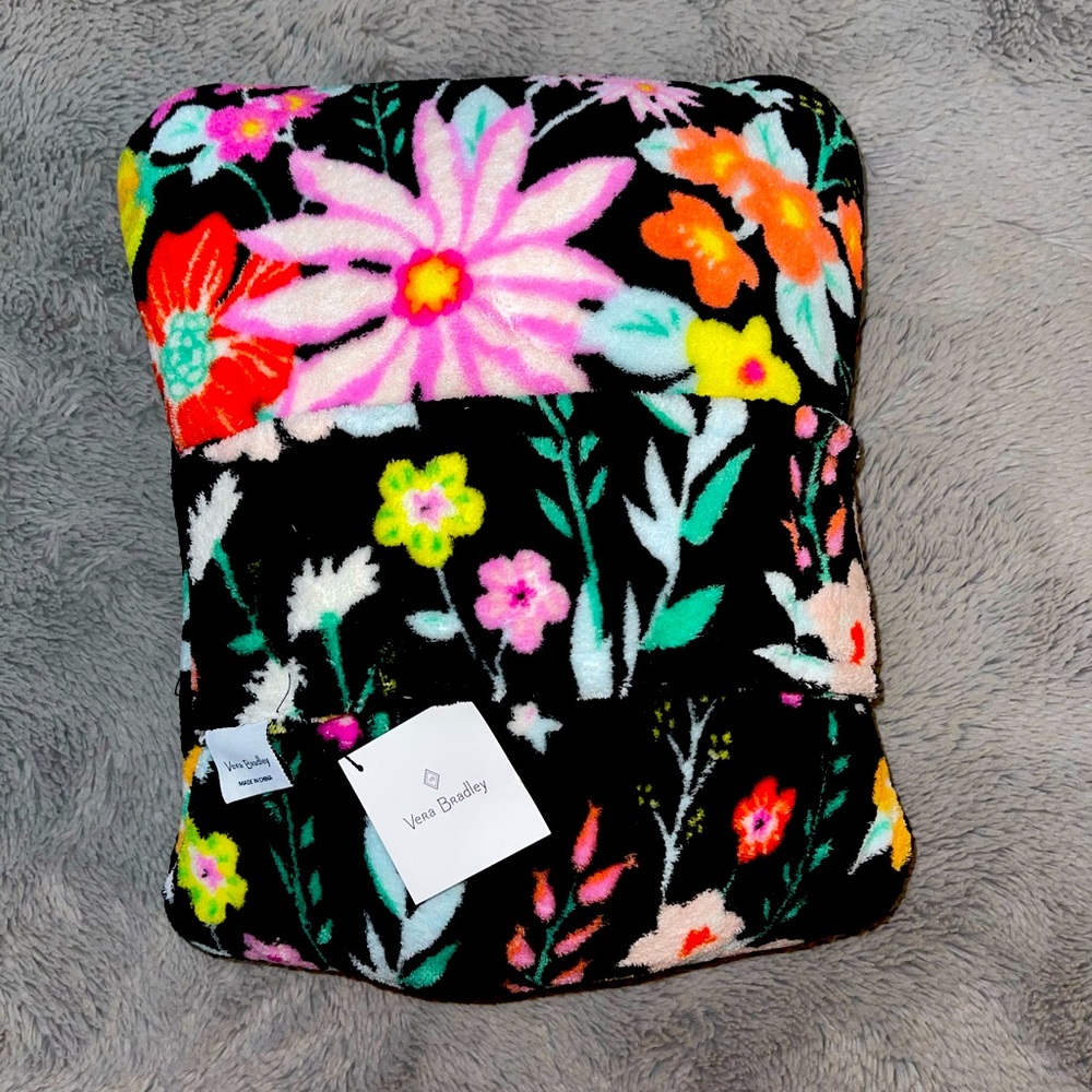 Vera Bradley Tangerine Twist fleece travel blanket